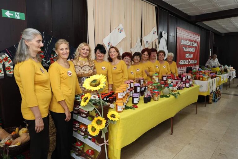 Одржана манифестација „Јесење чаролије“ у Сечњу