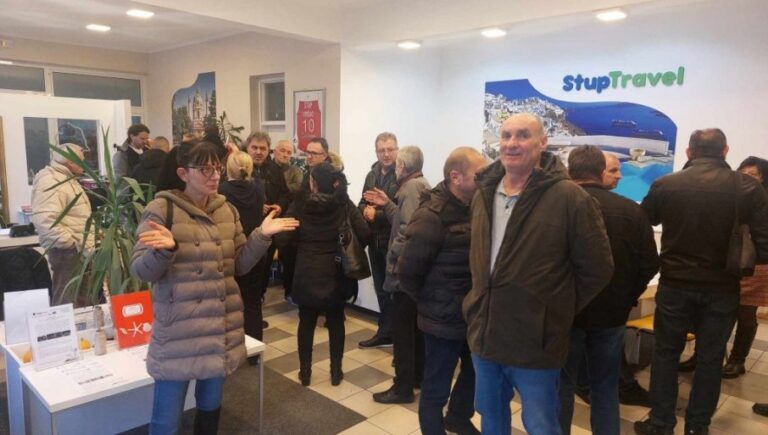 Сечањ одсечен и даље без превоза, СТУП Вршац у блокади