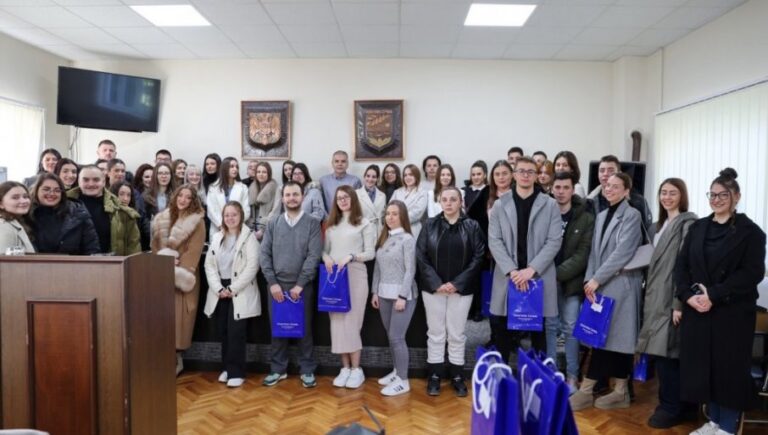 Уручене Светосавске награде најбољим студентима општине Сечањ