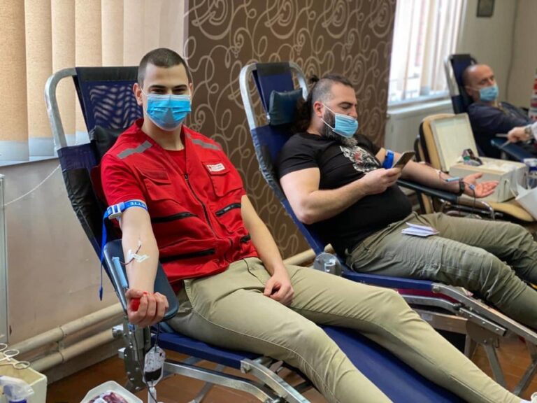 Добровољно давање крви у Сечњу