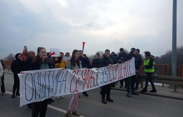У петак нови протест подршке студентима у Сечњу
