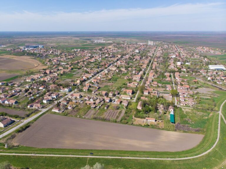 Општина Сечањ тражи извођаче за реконструкцију централног трга